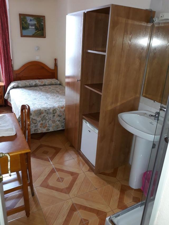 Basic Double Room, Shared Bathroom