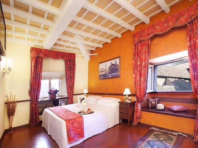 Triple room